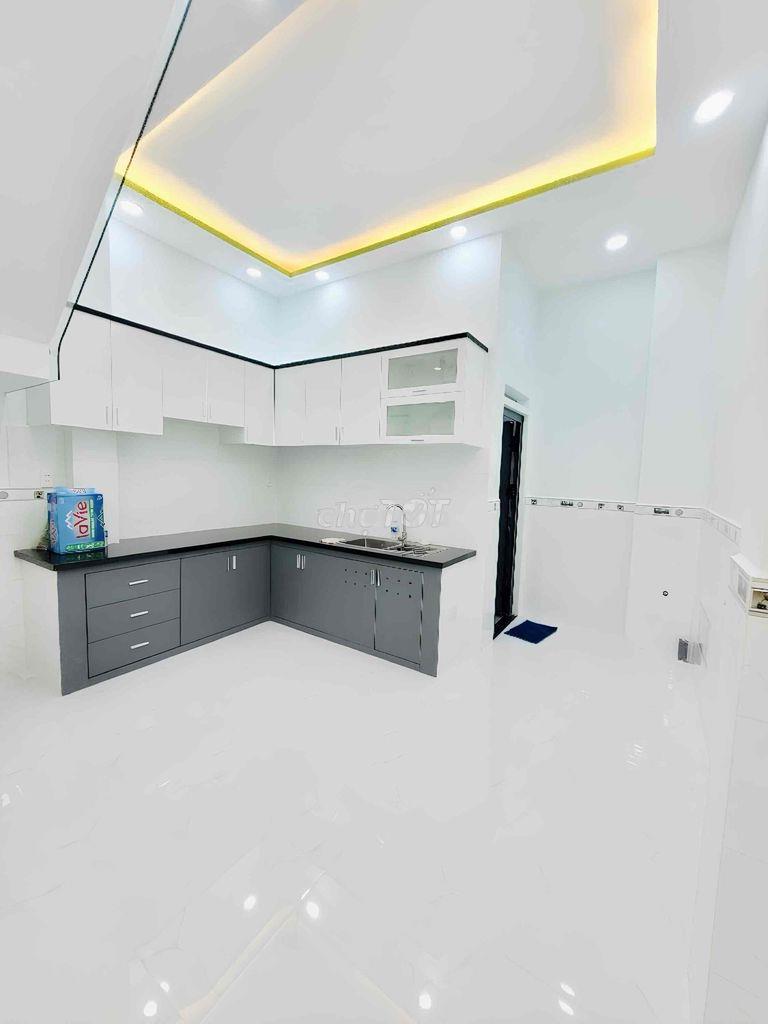 👉Hẻm xe hơi - dt: 4x10 (40m2) - nhà đúc 2 tầng, ngay vườn lài - chỉ 4, - 3