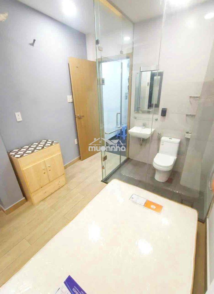 Phòng bùi viện, quận 1. yên tĩnh. gần trường skđa
