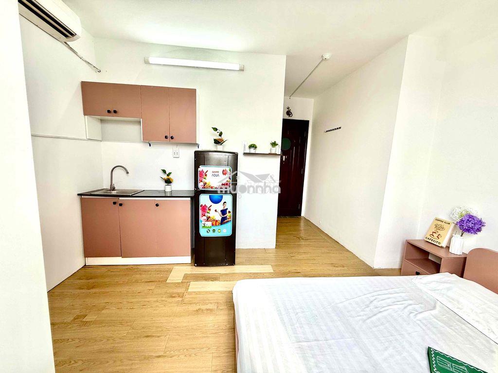 Stuido ngay vòng xoay lê đại hành - 2