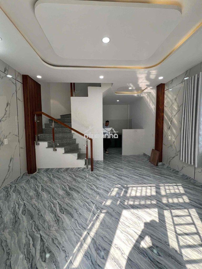 Cho thuê nhà nguyên căn hẻm 2174 huỳnh tấn phát 3 phòng ngủ - 3