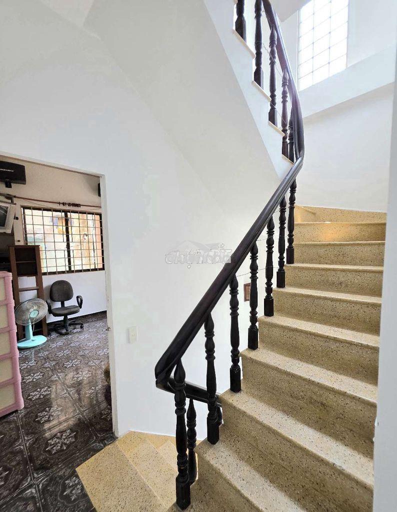 Nhà gần hxh tiện ở và kinh doanh_ vp công ty - 2
