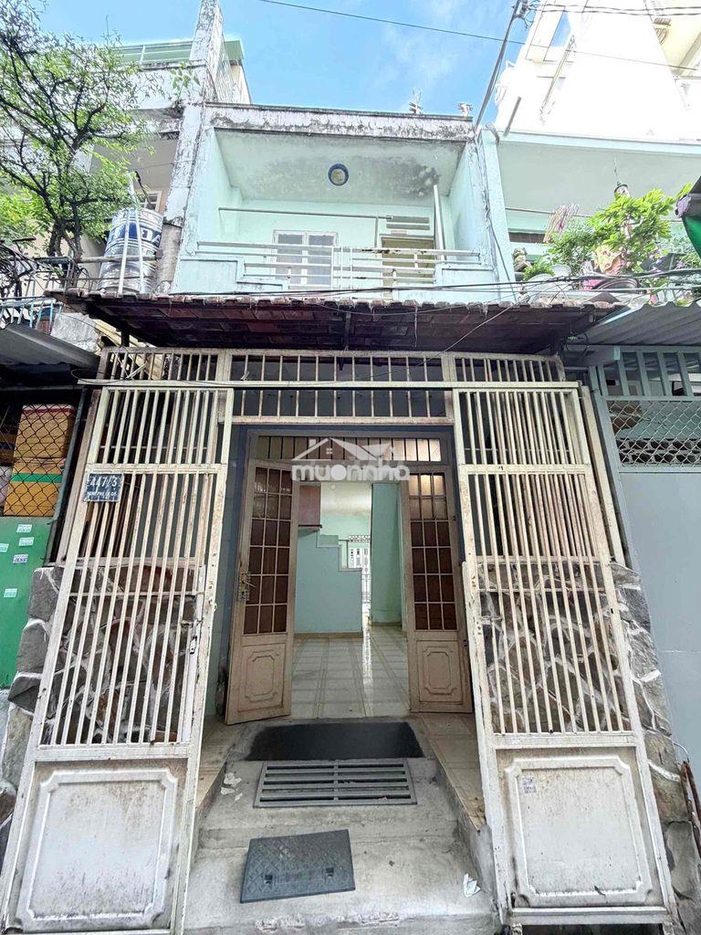 Nhà sát mặt tiền hưng phú ,sơn phết khi giao nhà