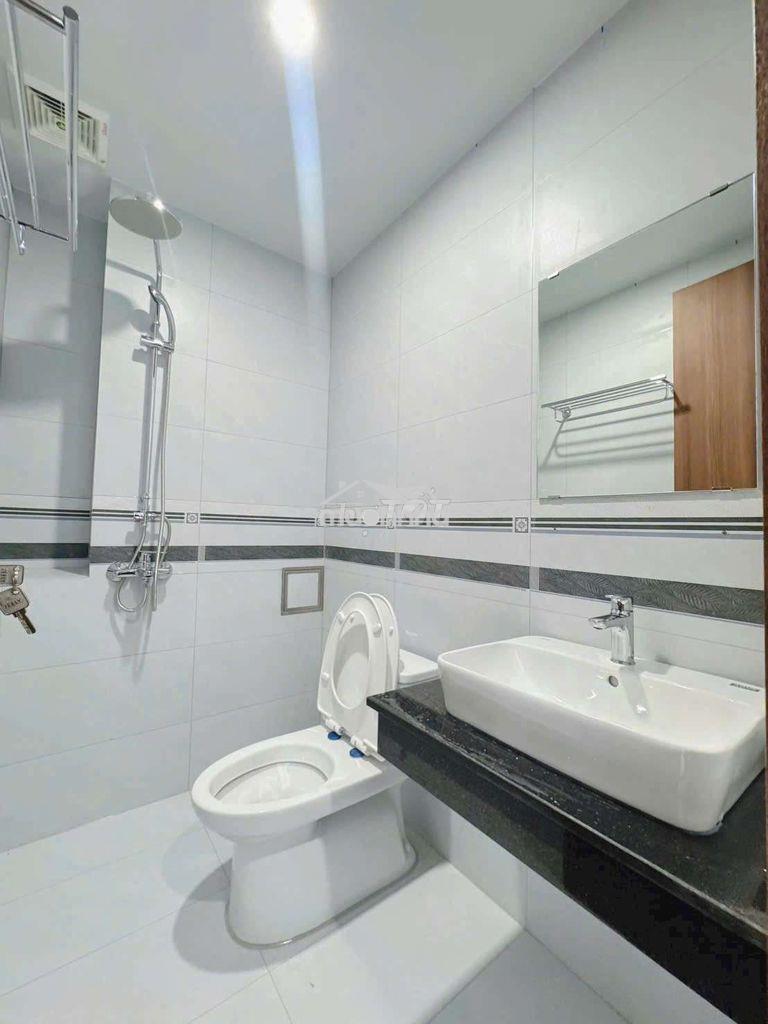 2pn mới tinh ngay trung tâm quận 3