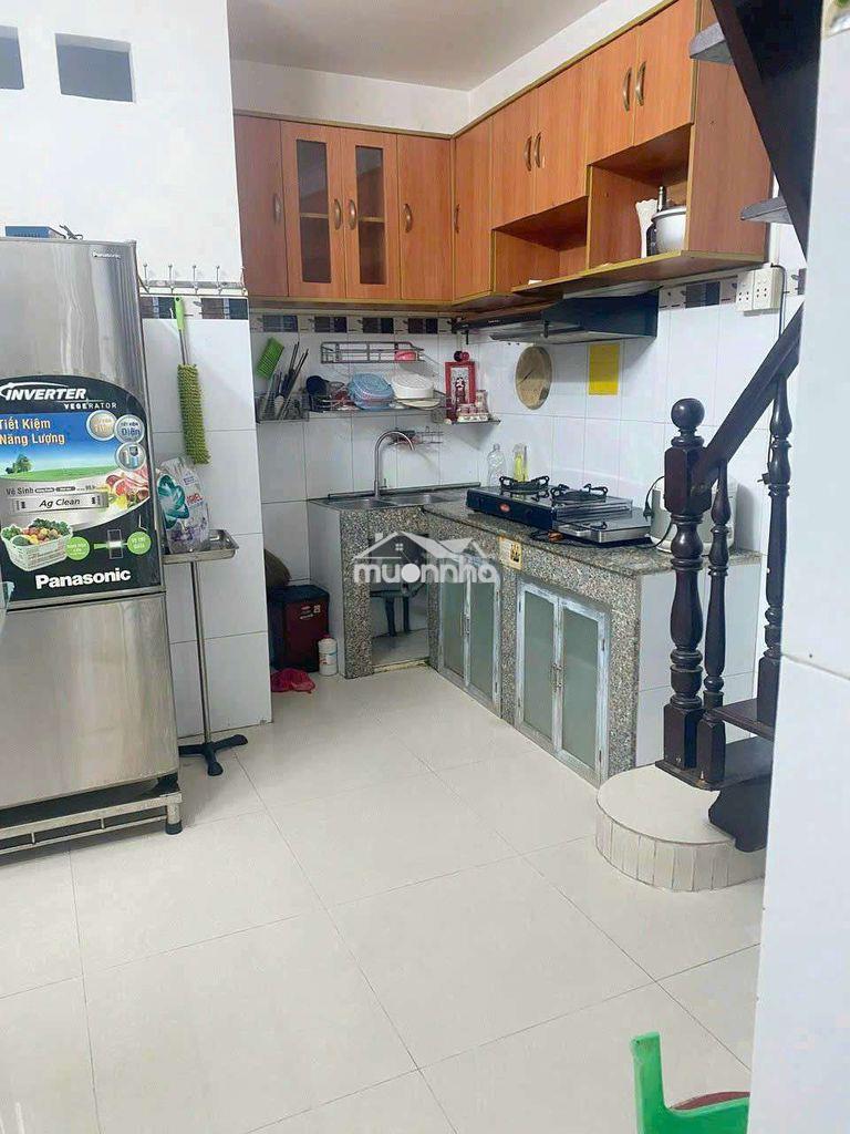Chính chủ cho thuê nguyên căn nhà 2 tầng , hxh q5 giáp q1 , - 2