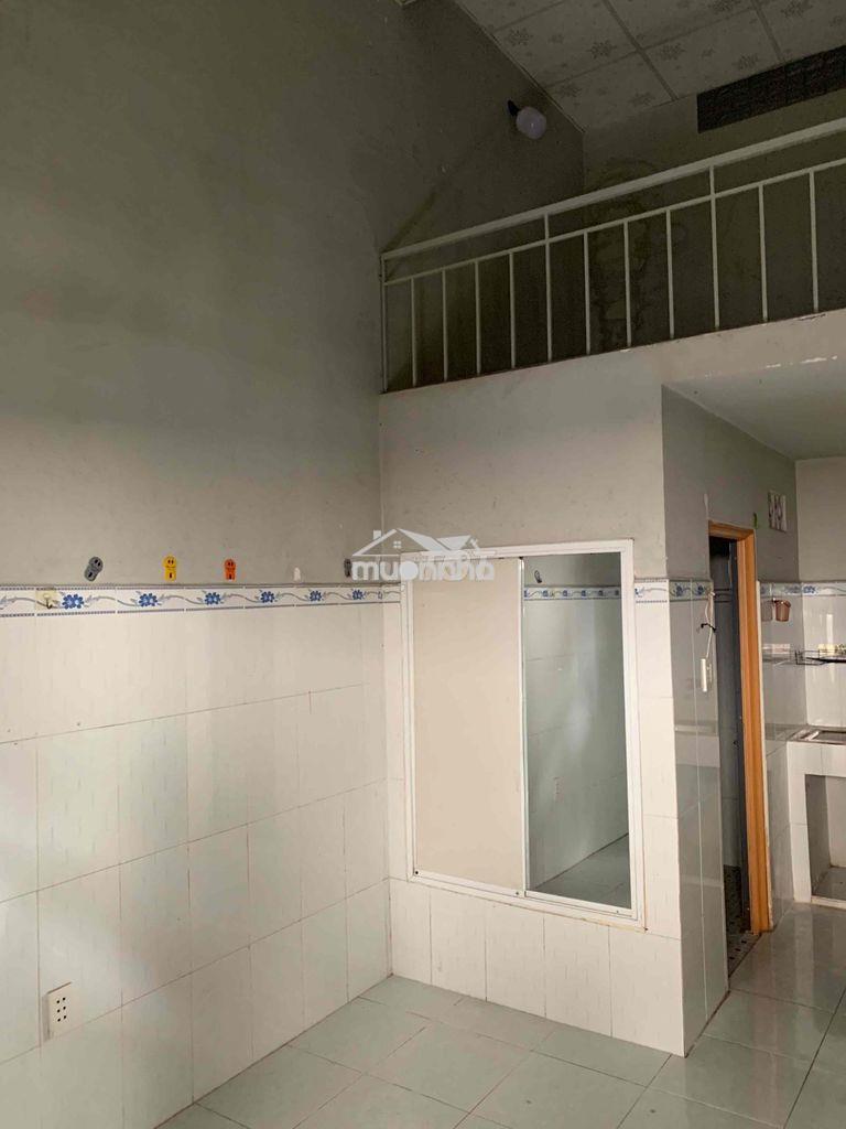 KẸT TIỀN BÁN DẪY TRỌ ĐANG KHÁCH FULL - 4