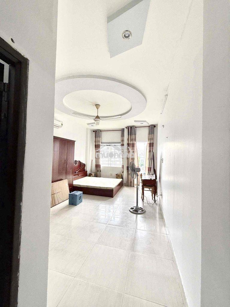Studio ban công full nội thất siêu rộng ngay đầm sen - 3