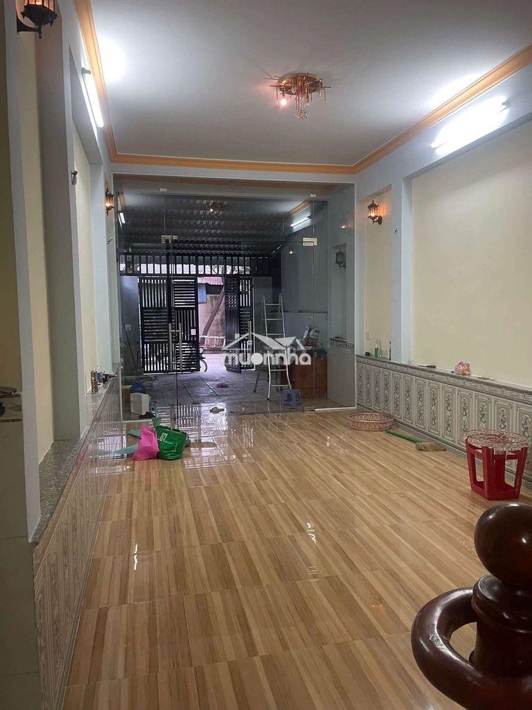 Nhà lầu đường xe hơi gần chợ thông dụng - 2