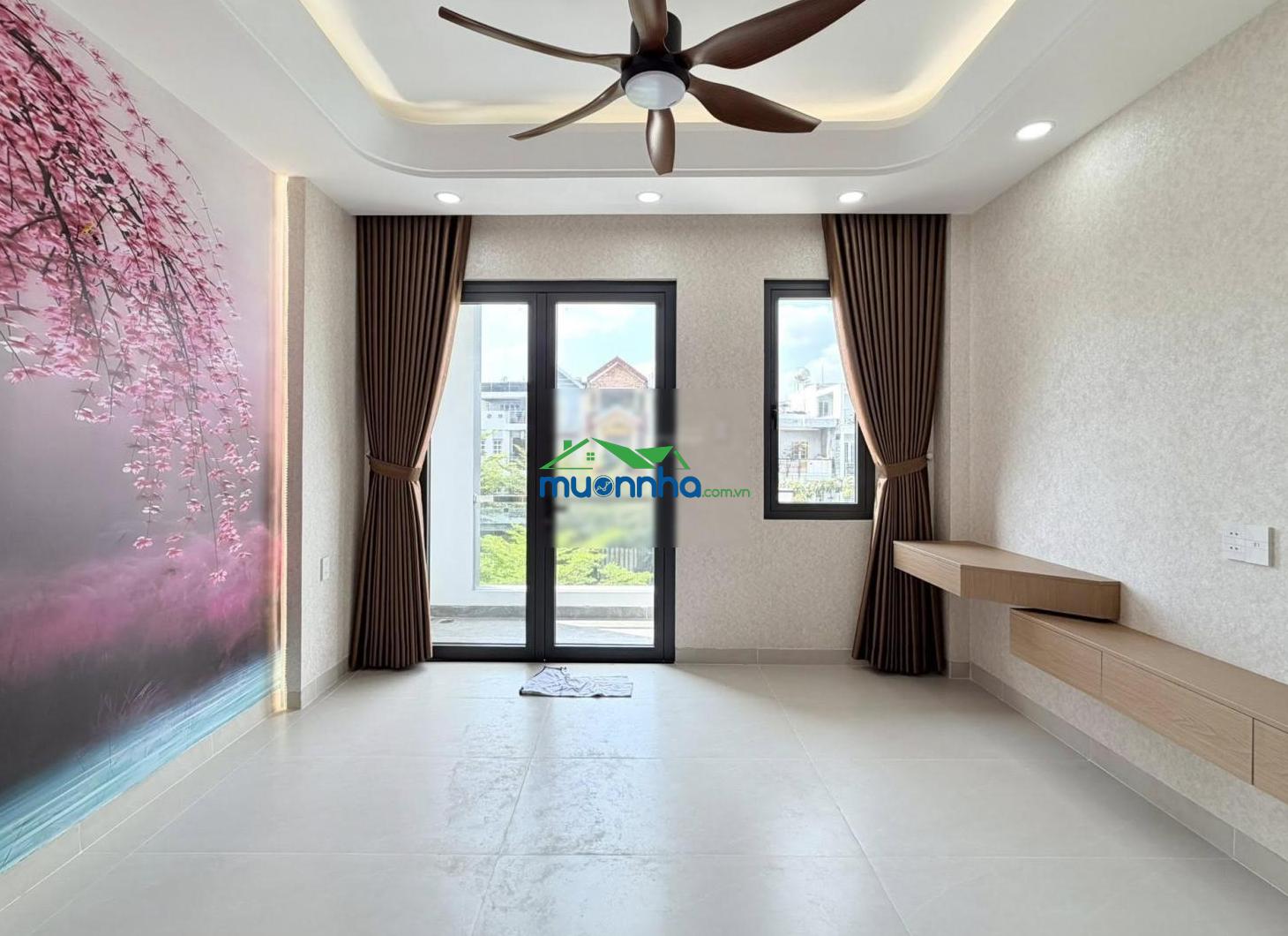 Nhà mới đẹp hoàng hoa thám hẻm xe hơi 1 sẹc, 4.8x11m, 4 tầng, cách mặt tiền 100m, chỉ 10 tỷ