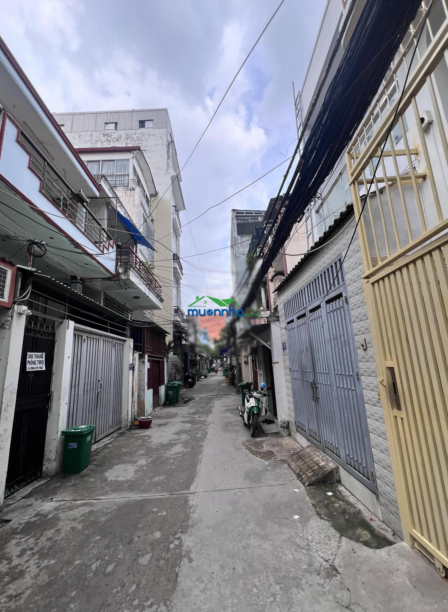 Cần bán nhà trần xuân soạn, hẻm xe hơi, kết cấu 1 trệt 2 lầu, diện tích chuẩn đẹp