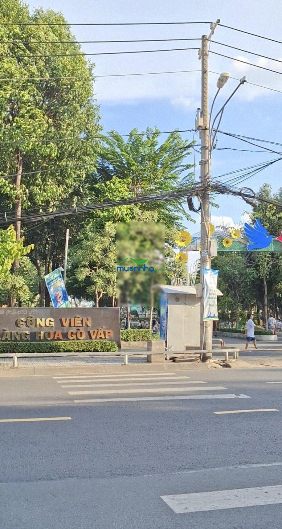 Gần cv làng hoa - 4 lầu & 4 phòng - 55m2 - sân thượng trước sau - 2