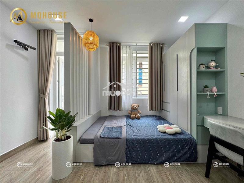 Cho thuê căn hộ ban công, mgr, full nội thất ngay hoà bình, đầm sen