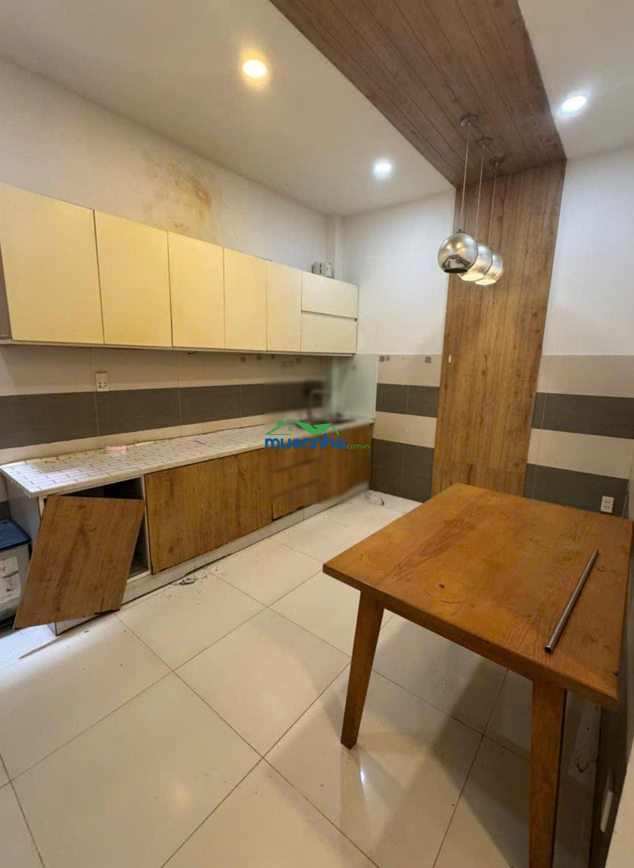 100m² shr 7 tỷ 8 ngang 8,5m hxh phạm hữu lầu quận 7 sát phú mỹ hưng dòng tiền 24tr/th