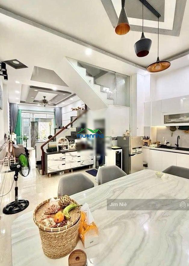 Nhà đẹp - ngay khu tên lửa - giáp quận 6 - 2 tầng - 54m2 - nở hậu 5.2m - giá nhỉnh 4 tỷ