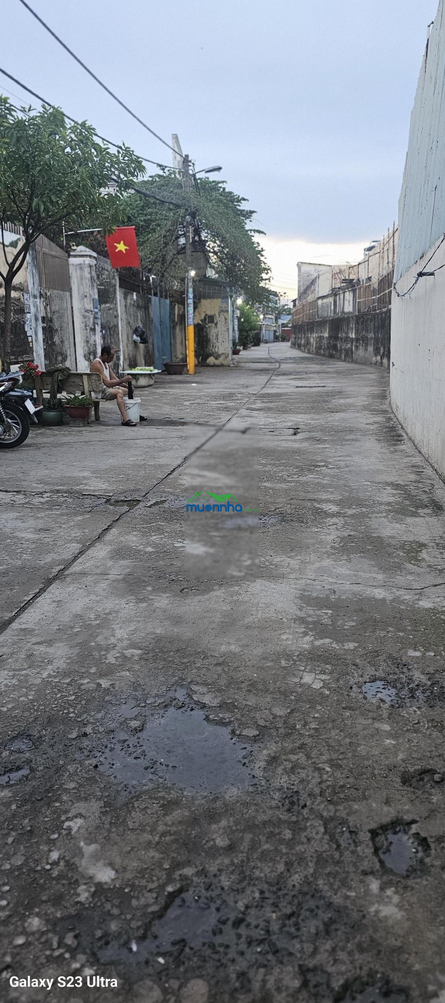Siêu phẩm hẻm xe hơi - 2 tầng - sát mặt tiền kề bên khu vip tên lửa chỉ nhỉnh 3 tỷ - 4