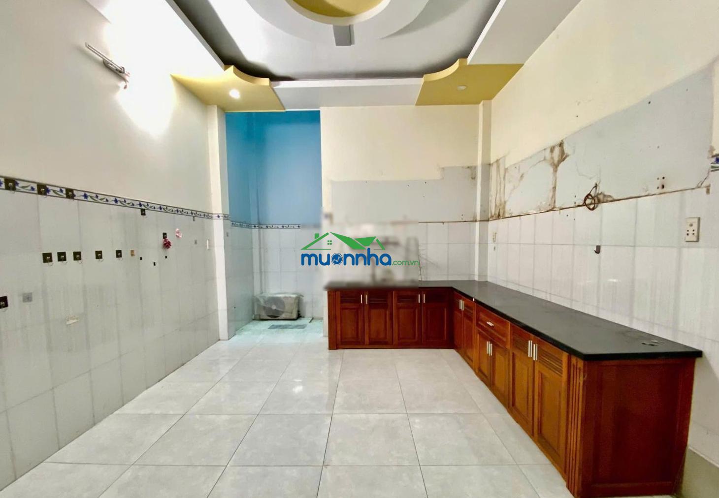 Nhà 3 tầng đúc chắc chắn, lâm thị hố, q12 - dt 70m² (4x17) ko lộ giới - ô tô ngủ trong sân - Ảnh 4