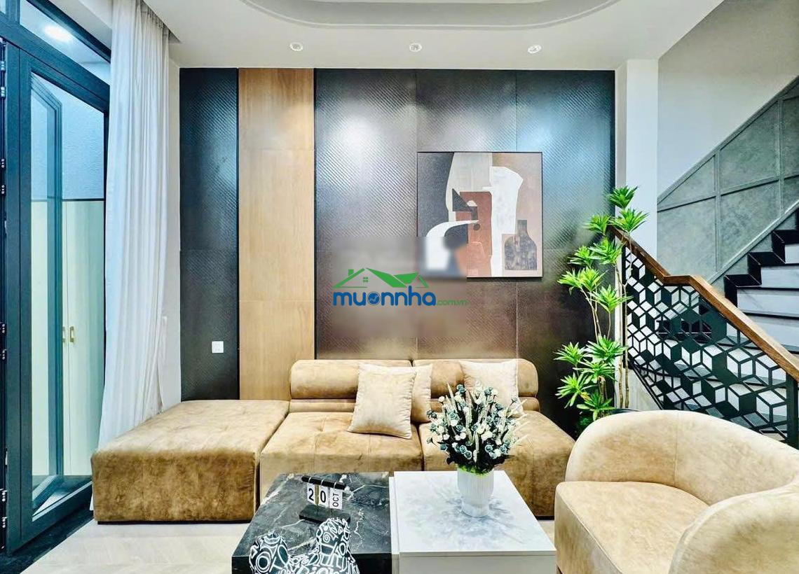 Nhà giá rẻ tại hẻm võ văn ngân, p. linh chiểu, thủ đức. giá: 3 tỷ 8. dt: 65,8m2. 3pn. sổ hồng riêng