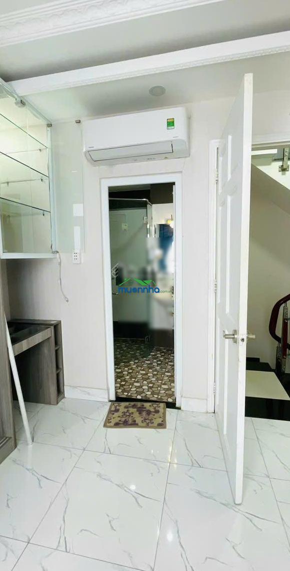 Nhà trung tâm tp.hcm giá tốt - hẻm phan xích long, thuận tiện ở hoặc cho thuê