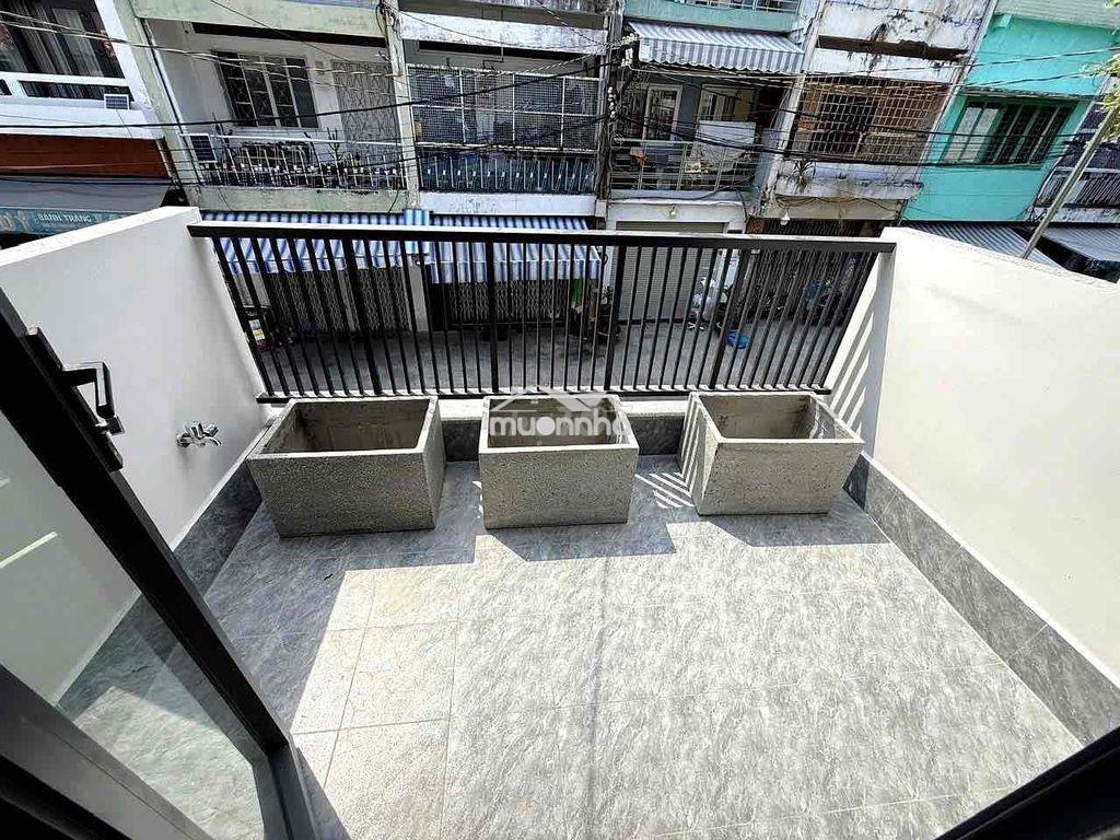 Nhà mới nguyên căn mt đội cung - 3