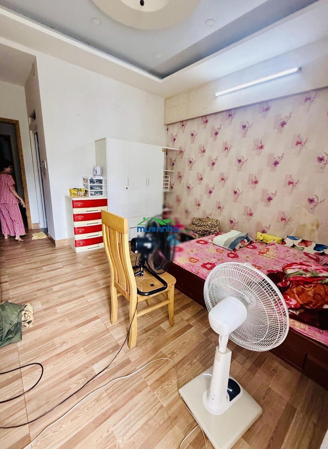 Cạnh sân bay, phú nhuận, 74m2, 4 tầng, hxh chỉ hơn 8 tỷ