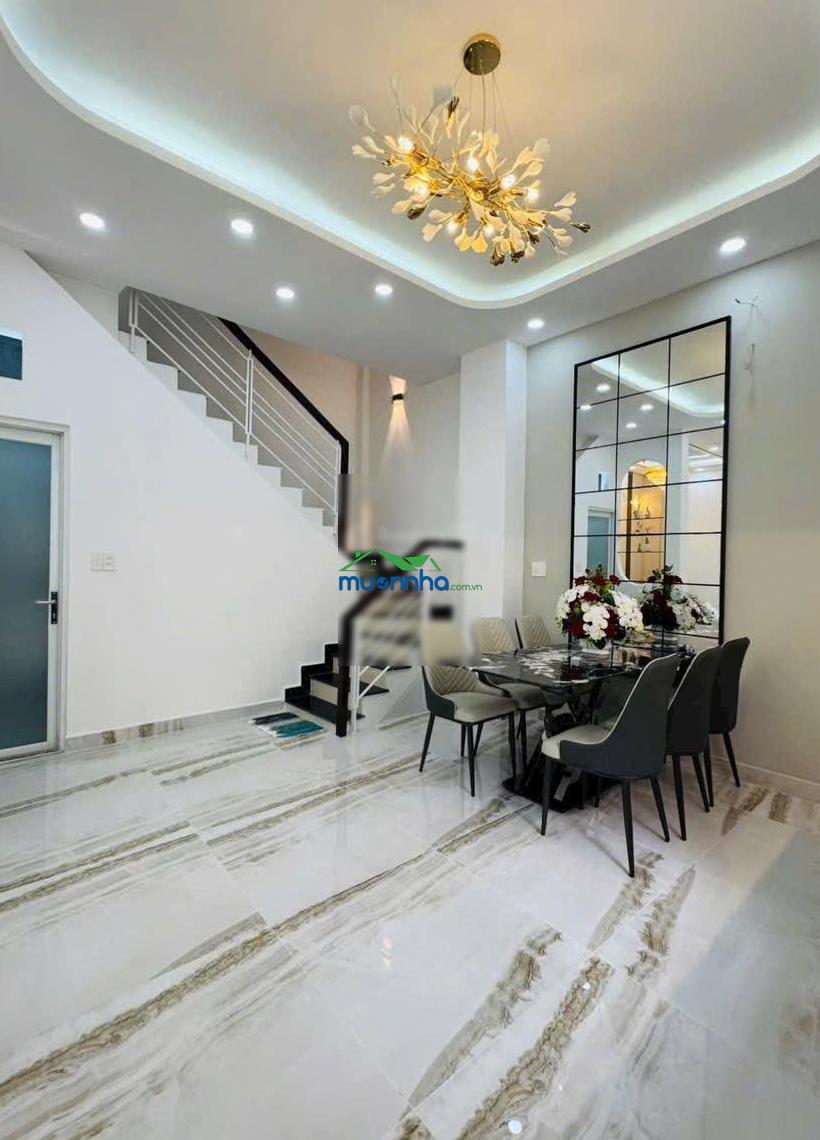 Mặt tiền thụt âu dương lân q8 p3 cũ nhỉnh 7 tõi