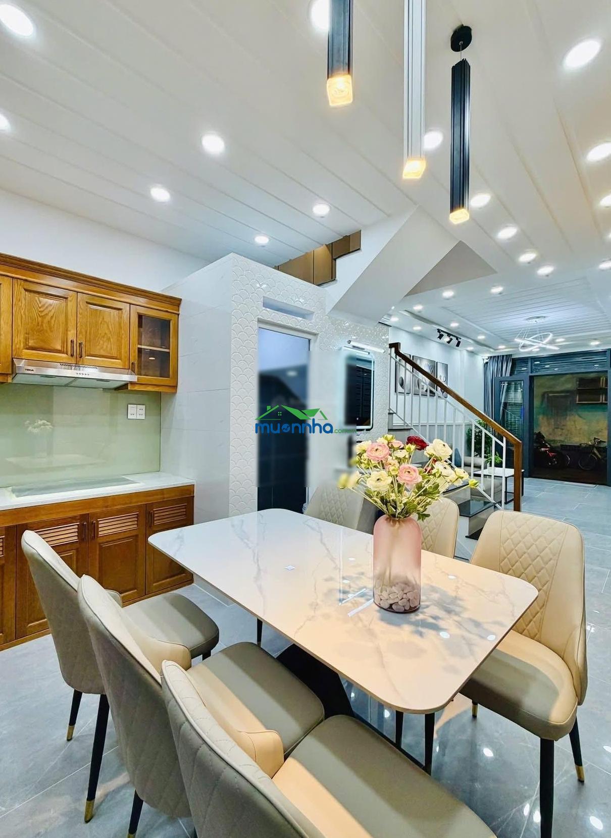 Tặng nội thất! bán nhà 3 tầng (4x10m) mới cứng hxh thông xô viết nghệ tĩnh. giá 8 tỷ 9 - 4