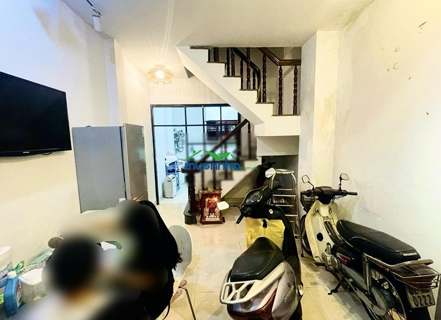 Nhà 1/sẹc, sổ đẹp, ko lg qh - trần quốc toản - 3.3x9(28m²), 4 tầng - 6.6 tỷ - 2