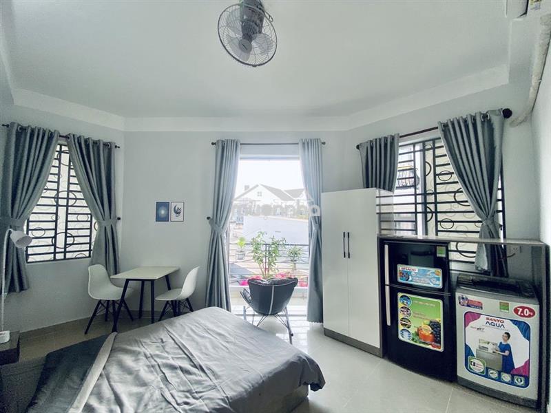 Chính chủ - chdv bancol lớn chill, rộng 50m2 wc riêng full nội thất