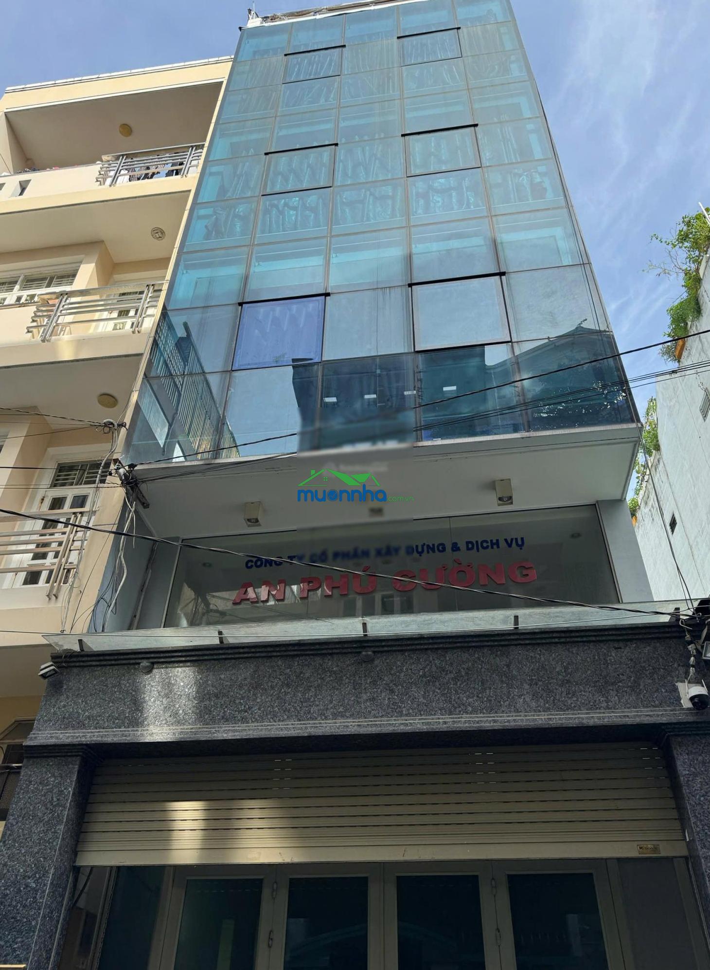 Bán gấp nhà hxh ngay cổng sân bay, nhà ga t1 - 2
