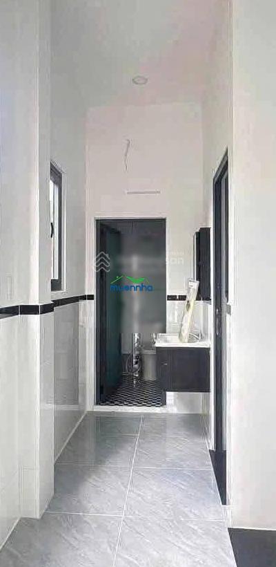 Tôi chính chủ cần bán lại căn nhà nhỏ đường song hành, bình chánh, 1.3 tỷ sổ hồng riêng