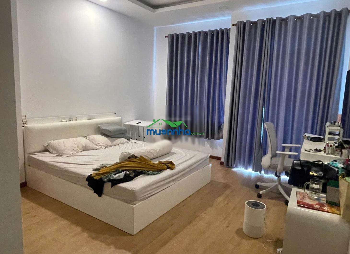 Nhà nở hậu 4.8m - hoàng ngọc phách ngay khu chợ đông đúc (4mx18m, nh 4.8m), đúc 4 tấm mới