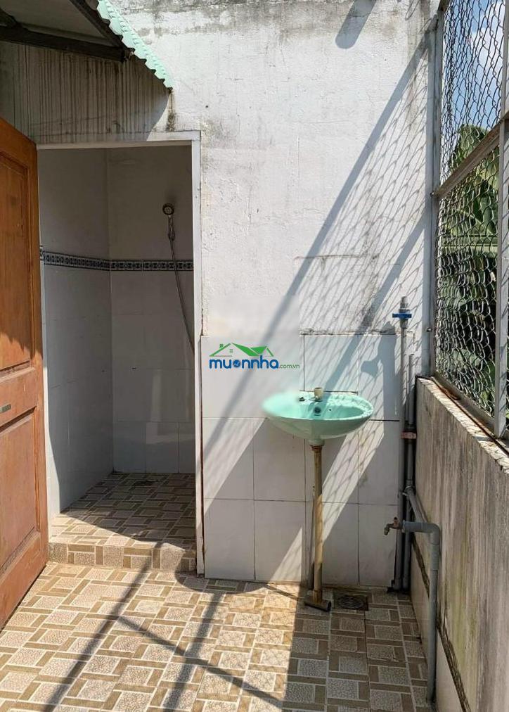 Nhà đẹp, 5x16=80m2 dương công khi, 2 phòng ngủ, sổ riêng, không quy hoạch