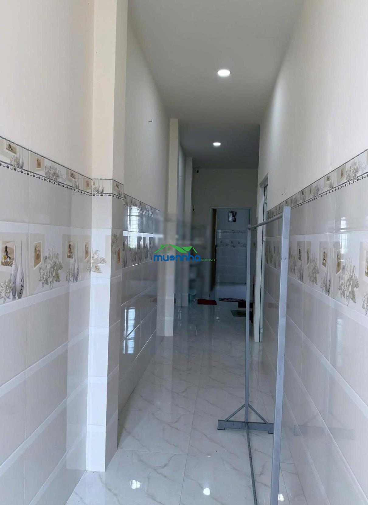 Cần thanh lý gấp nhà 1 trệt 1 lầu nằm gần trung tâm thành phố - 2