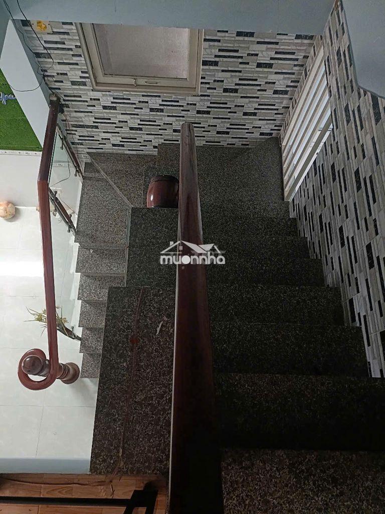 Chính chủ cho thuê nhà hẻm lớn cực kì an ninh văn minh quận 7 - 2