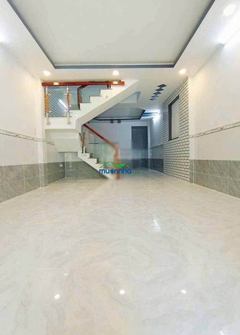 Ba tôi cần bán căn nhà 1.65 tỷ, sổ hồng riêng ngay đường liên ấp 1-2, hưng long, bình chánh
