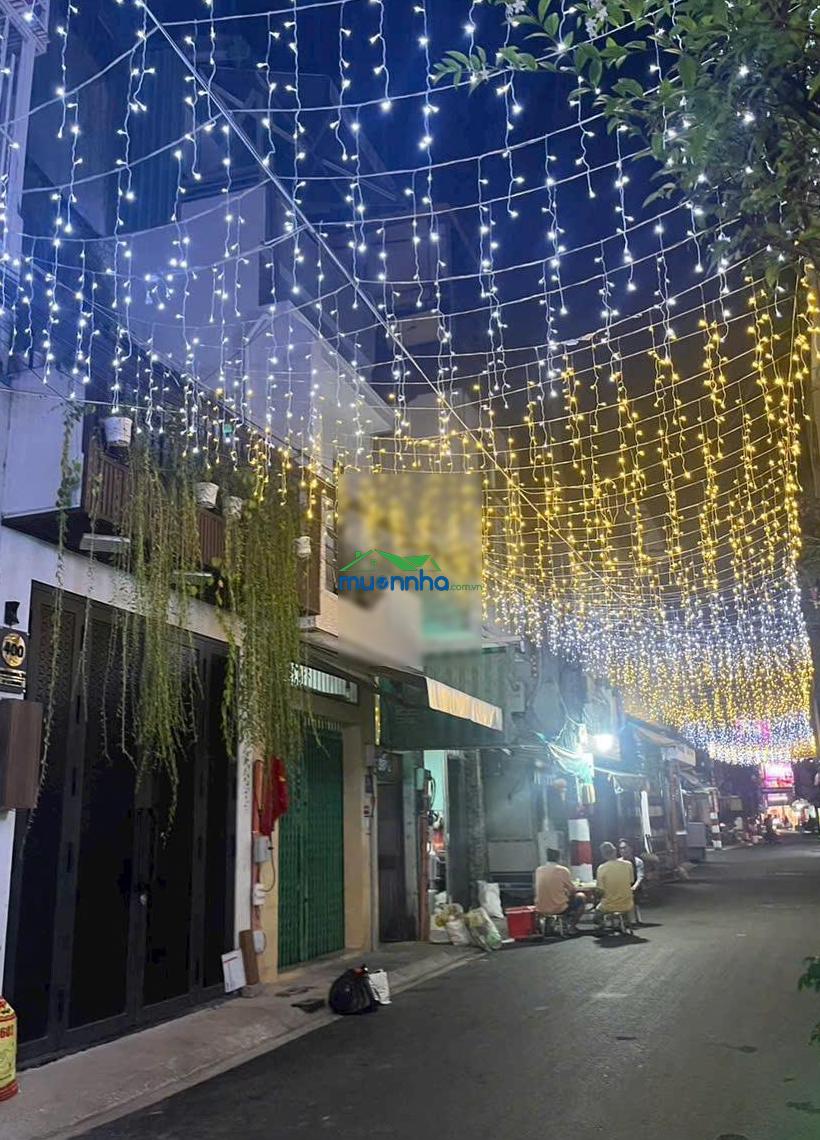 Bán nhà mặt tiền nguyễn trọng tuyển, p2 tân bình - lê văn sỹ. dt 5x17m - nhà cấp 4 giá 10 tỷ tl - 2