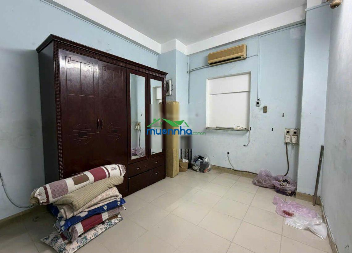 Sát mặt tiền. hẻm ô tô. kinh doanh đa ngành nghề. 6 tỷ - 4