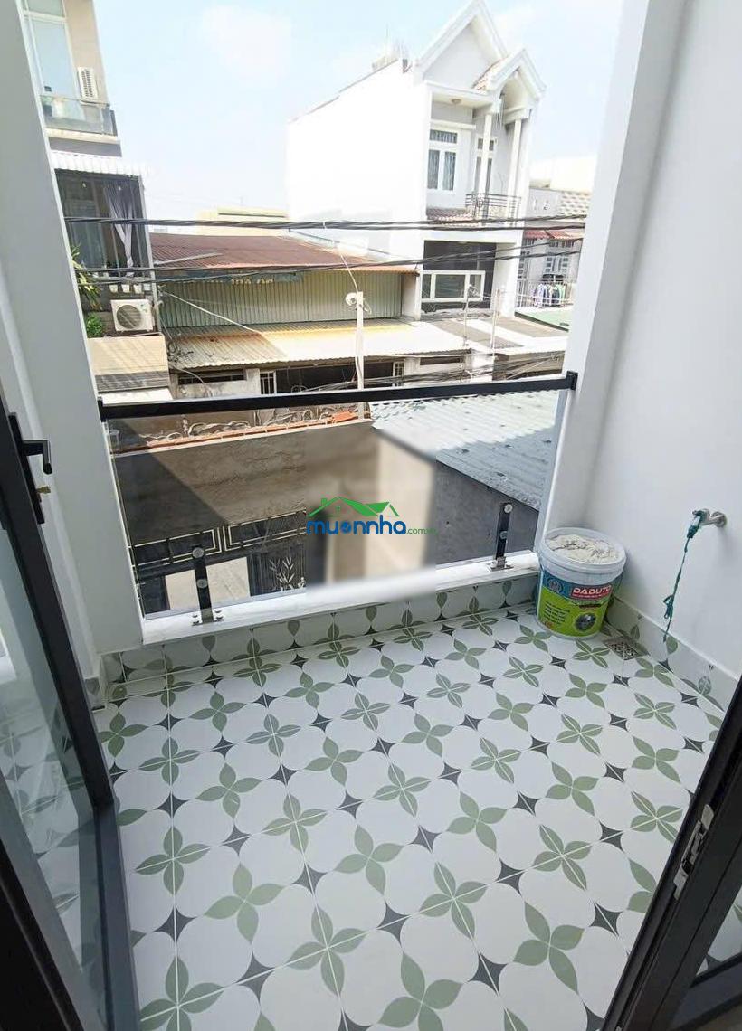 Giá: 5 tỷ 750 triệu tl nhẹ mt 24 đs21.. thông ra mã lò.. 18b.. lê văn quới