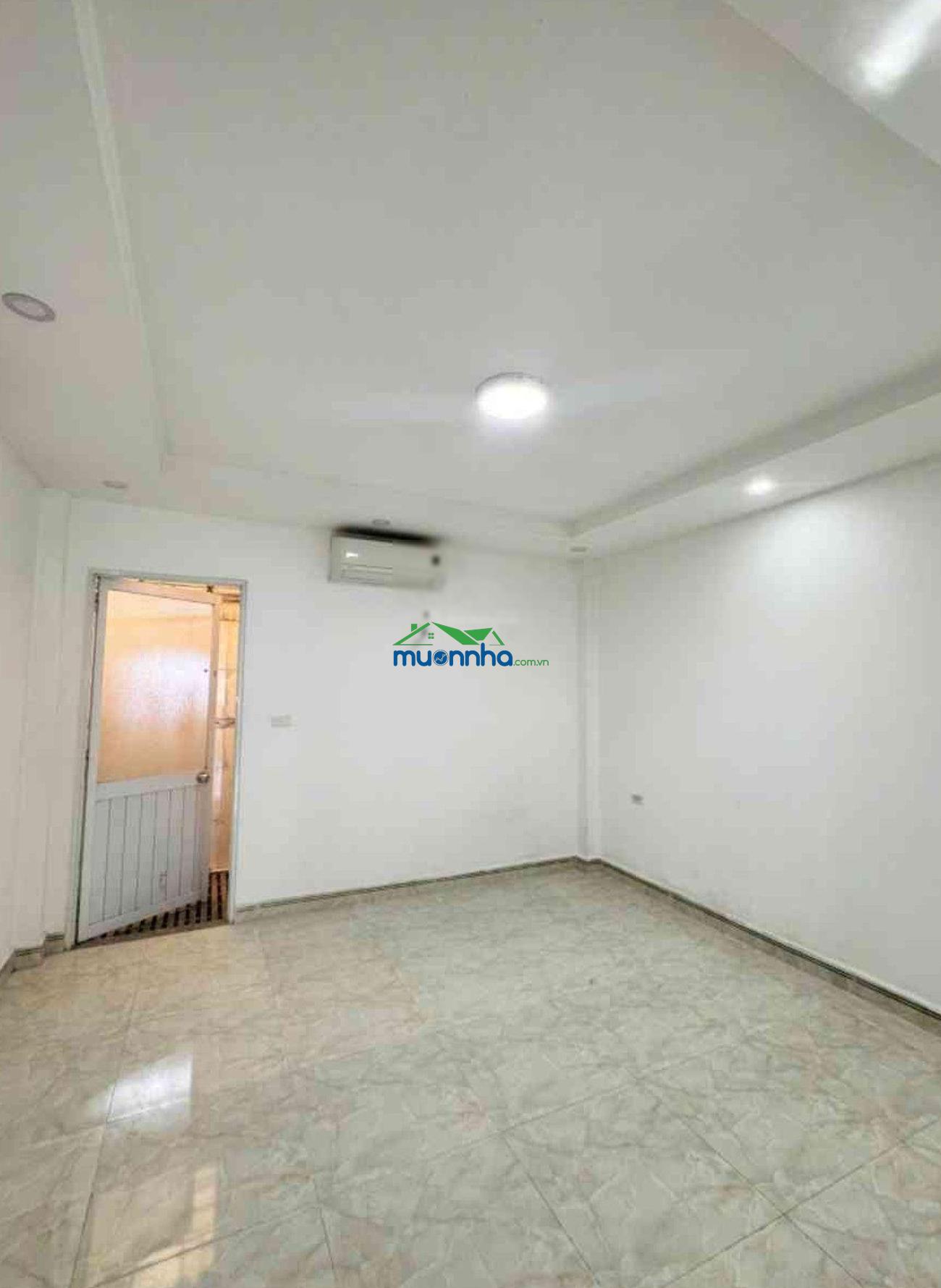 Nhà 3 tầng gần lã xuân oai - khu công nghệ cao - sử dụng 140m - hẻm xe hơi - 6.2 tỷ - 3