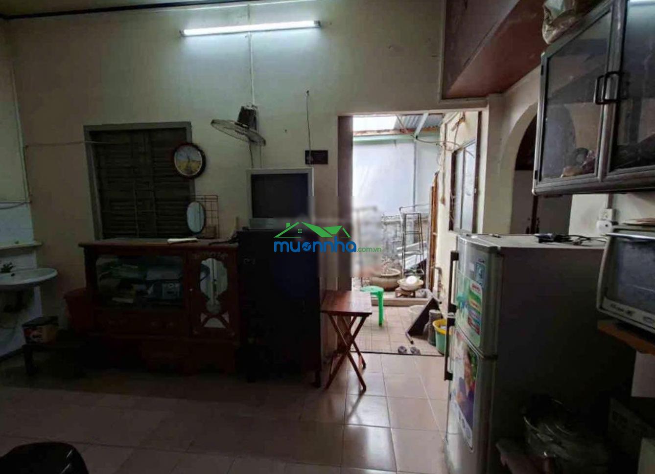 Ngay coopmart phan xích long - nhiêu tứ - phú nhuận - 106m2 ngang 5.4m - nhà cấp 4 tiện xây mới