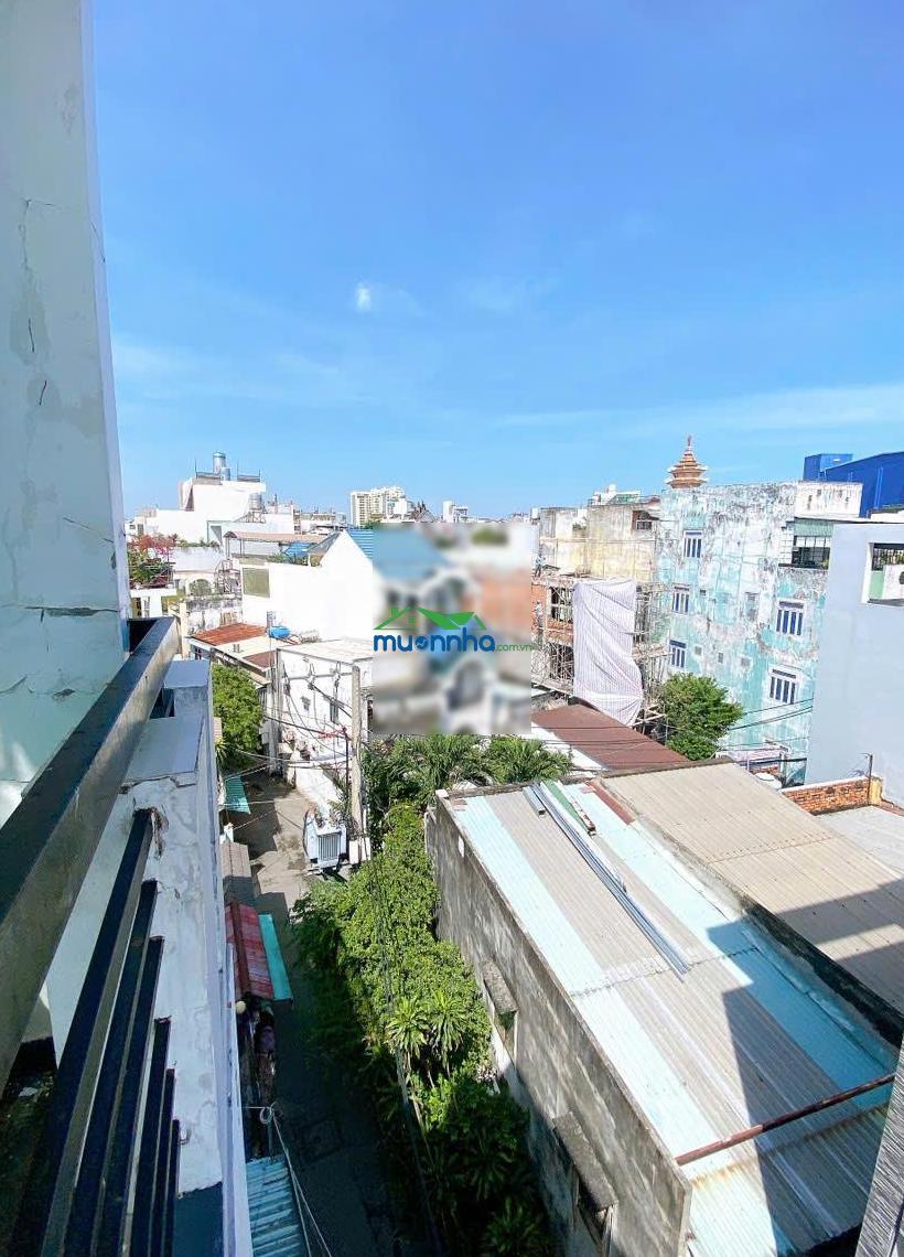 Bán nhanh nhà bình lợi do đi nước ngoài diện tích 4x17m, hẻm rộng xe tải, giá tốt 10 tỷ