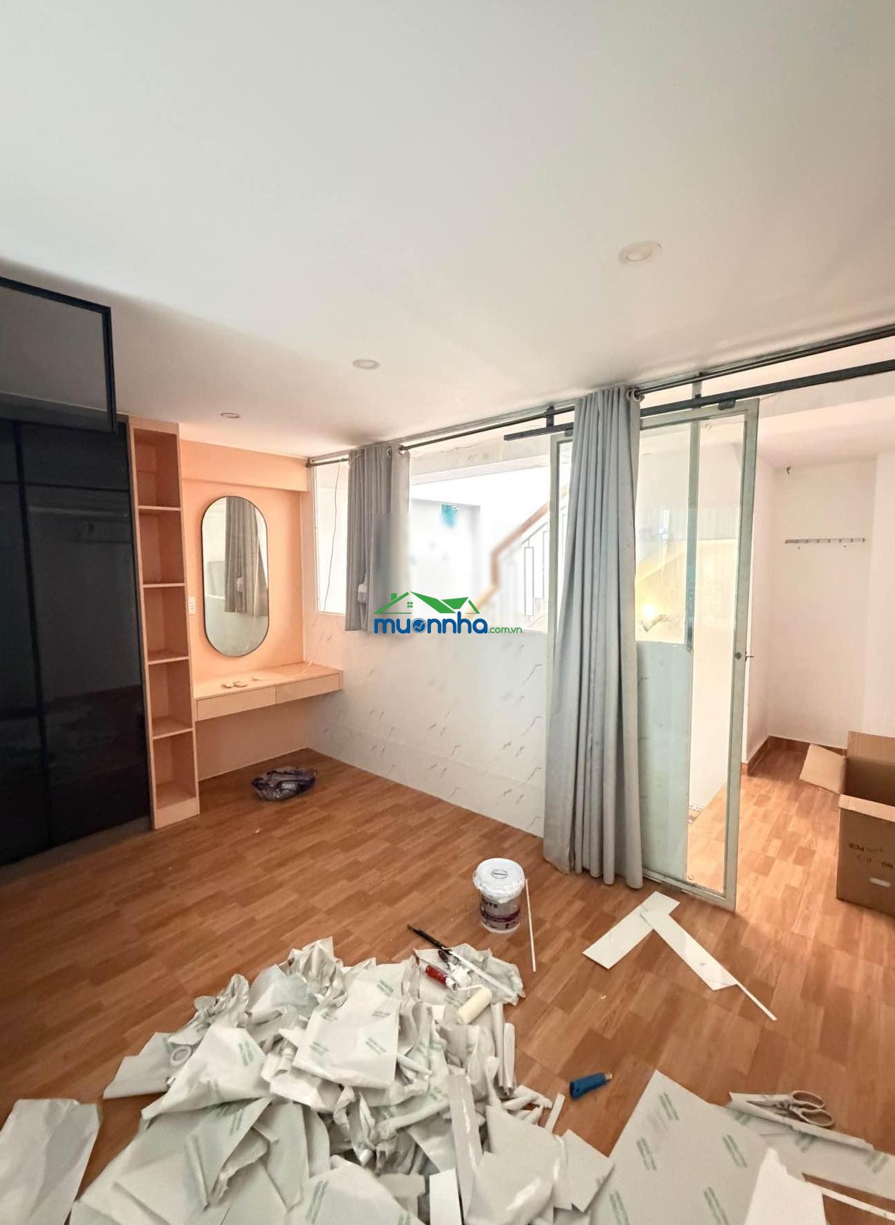 Hot, bán gấp nhà riêng thoại ngọc hầu tân phú, 46m2, 3 tầng sát mặt tiền chỉ nhỉnh 5 tỷ.