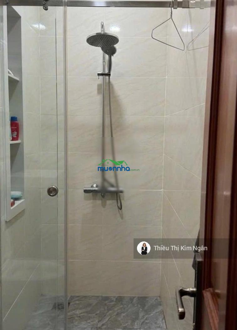 Nhà man thiện - vị trí v.i.p - xe hơi ngủ trong nhà - 3 tầng mới đẹp - 4