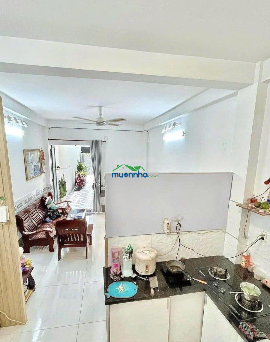 Nhà 3 tầng, sát mặt tiền nguyễn văn luông - 61m² - 4 tầng - khu dân cư hiện hữu - 4