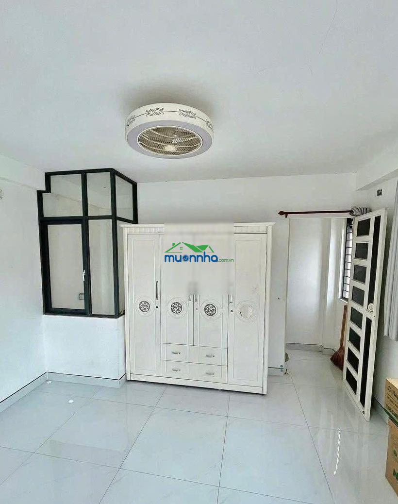 Nhà 3 tầng, sát mặt tiền nguyễn văn luông - 61m² - 4 tầng - khu dân cư hiện hữu