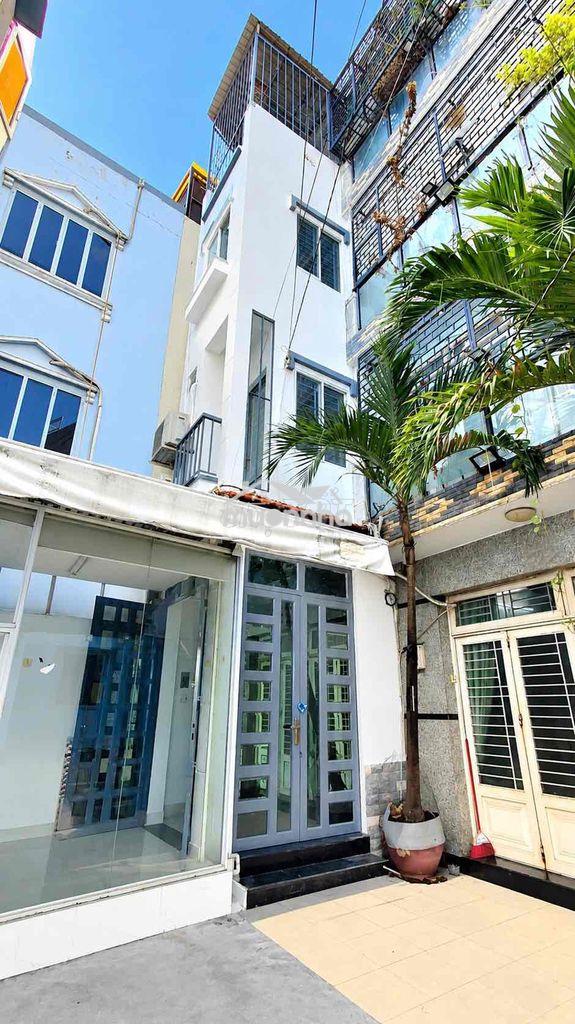 Ô tô đậu cửa hẻm thông - khu riêng biệt 3 căn nhà - sân đậu 5 xe