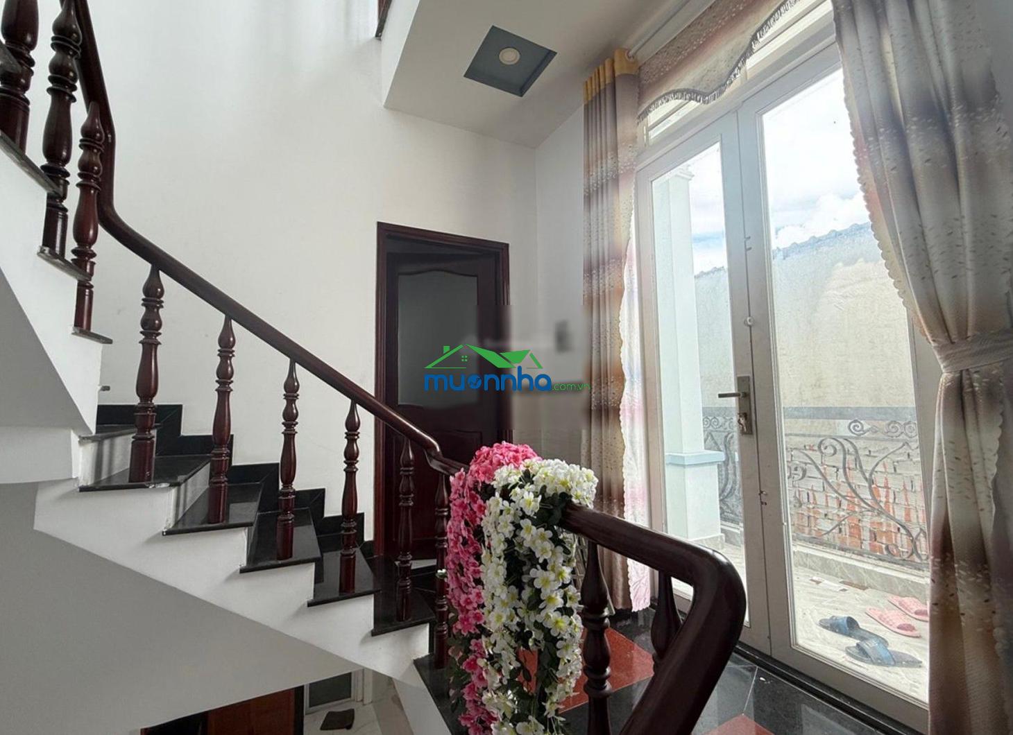 Nhà bán đường thạnh lộc 14 phường thạnh lộc quận 12 nhà 3 tầng (80m2 4,5*17) hẻm ôtô giá 4,75tỷ