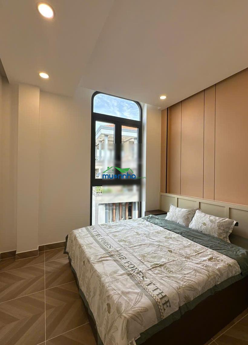 Nhà mới đẹp, 3 phòng ngủ, có sân đậu xe & sân thượng, đường âu dương lân - 4