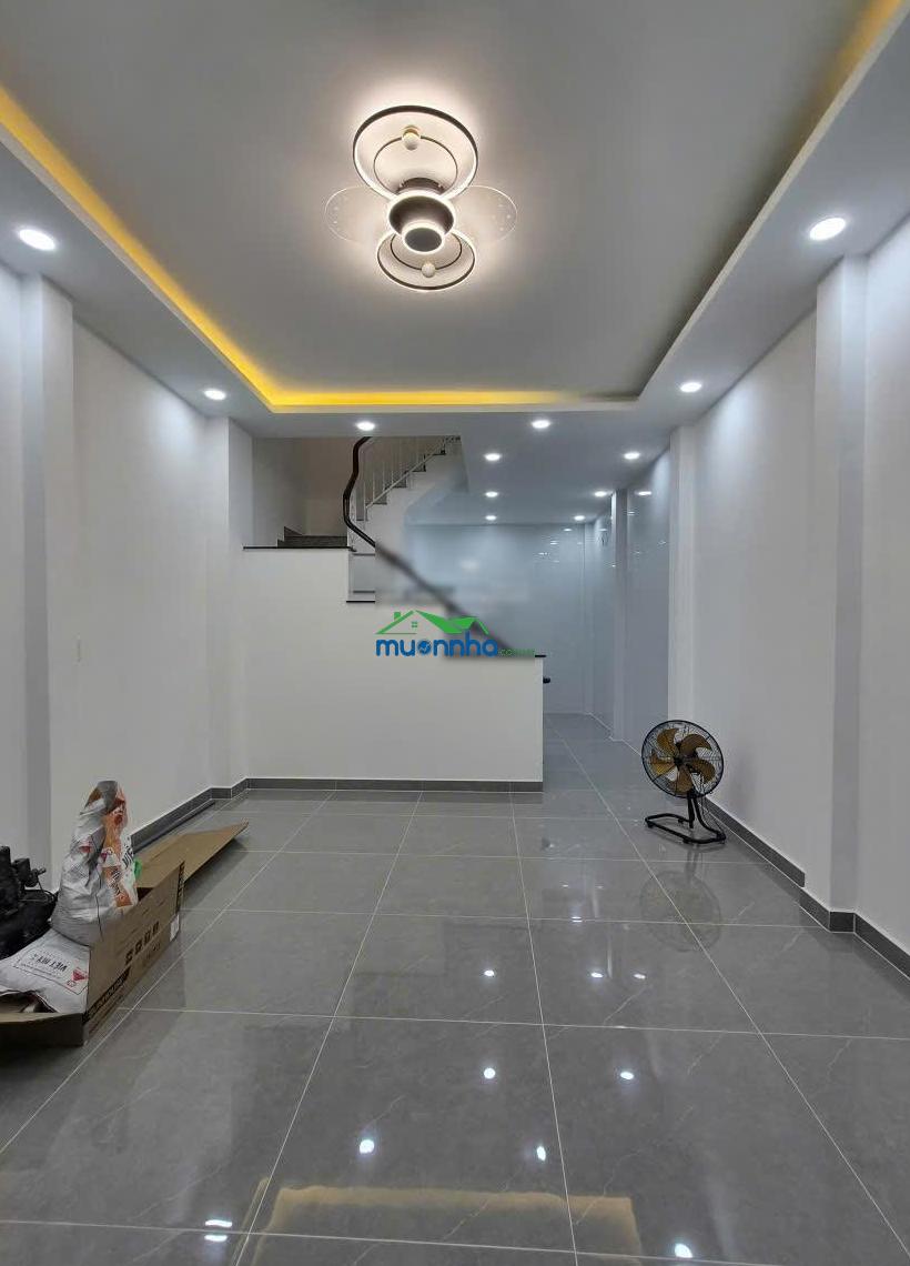 Nhà 3 lầu - ngay lũy bán bích - mt đường lương thế vinh