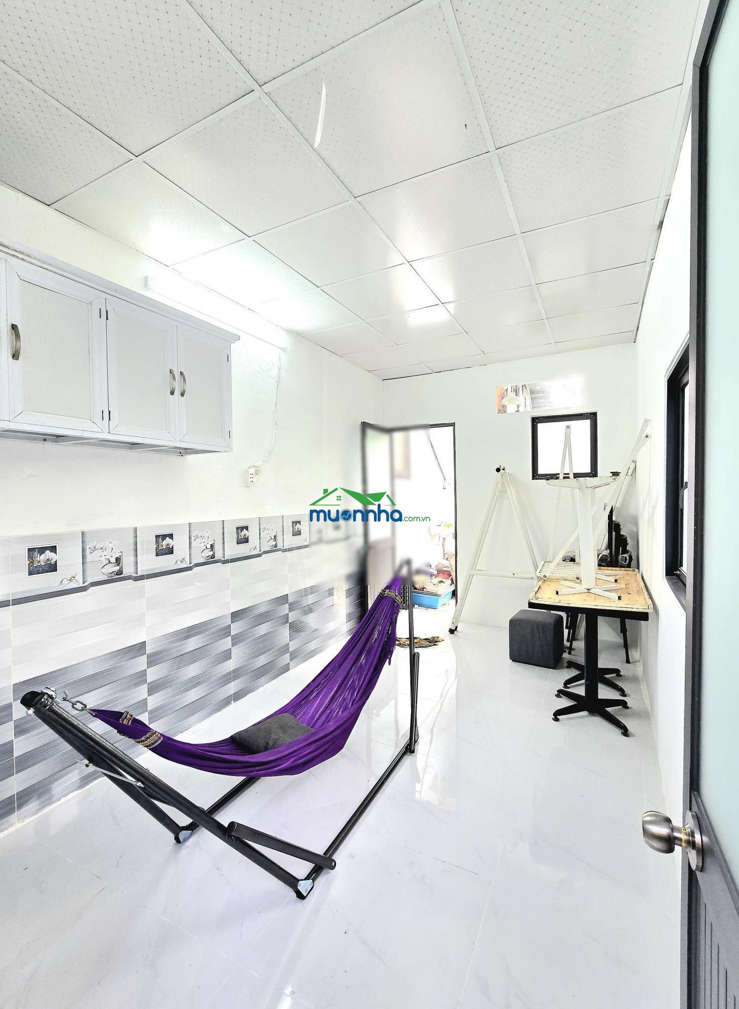 Nhà mới đẹp diện tích bự, gần chợ trường học