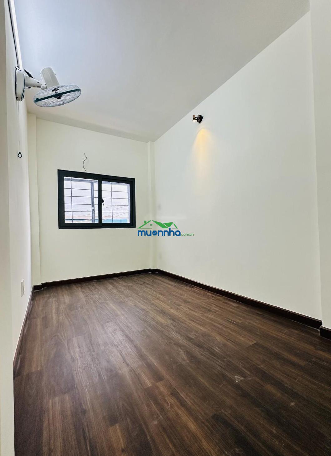 Bán nhà cách mạng tháng 8, gần hẻm xe hơi, 2 tầng, quận 10 giá chỉ 2.85 tỷ - 3
